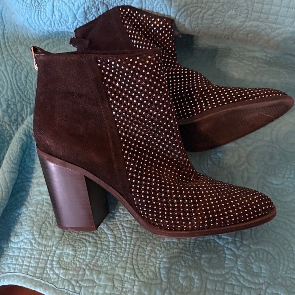 Super cute booties